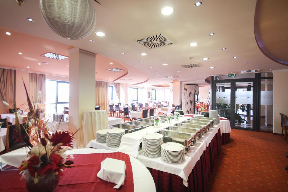 Hotel Galleria Subotica Exterior photo