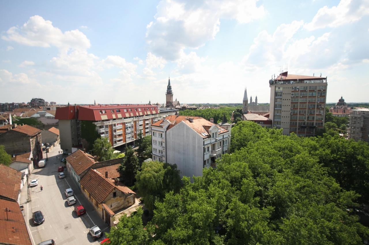 Hotel Galleria Subotica Exterior photo